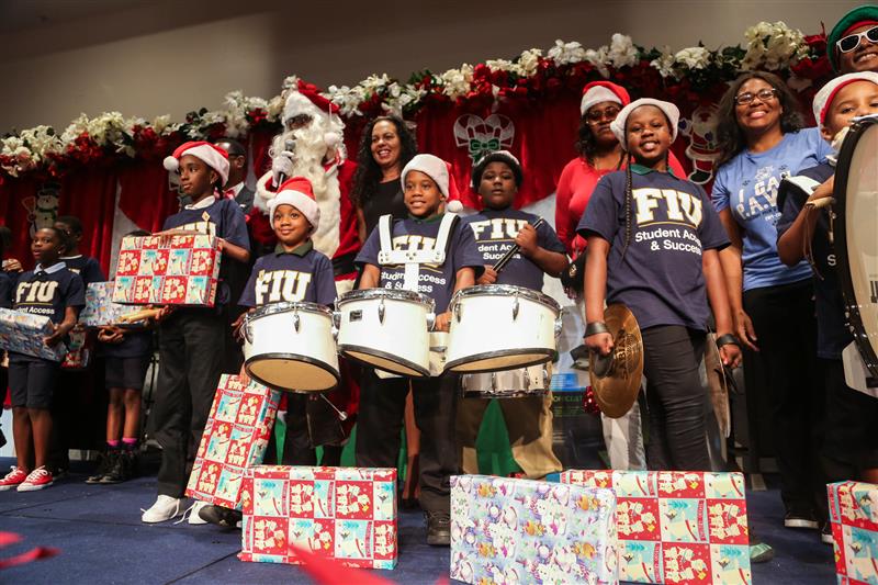Students take part in FIU's annual Children’s Holiday Celebration